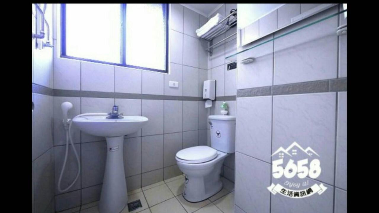 逢甲nu House Apartment Тайджун Екстериор снимка